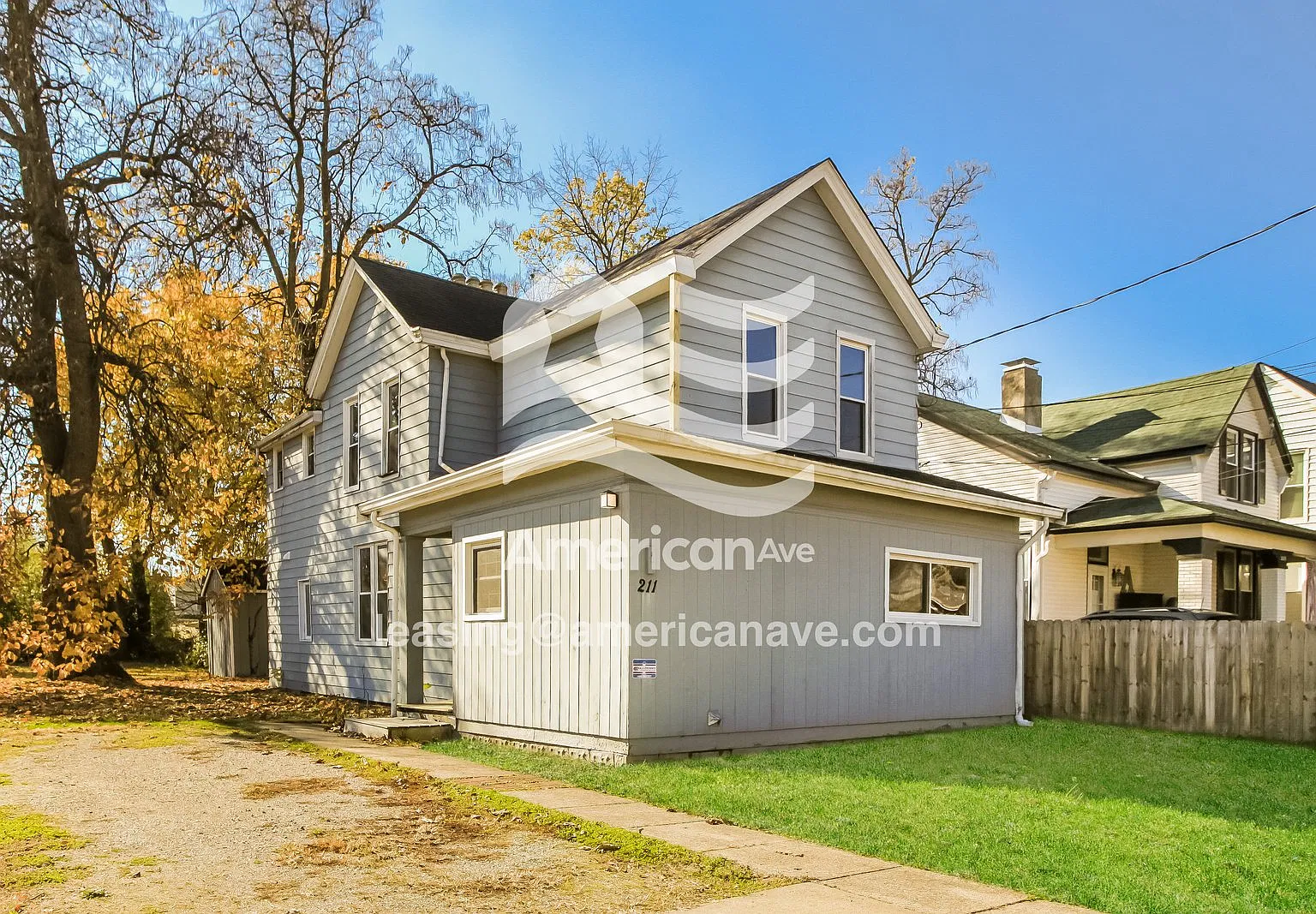 2 bed, 2.0 bath, 740 sqft, $1,350 — Photo 2