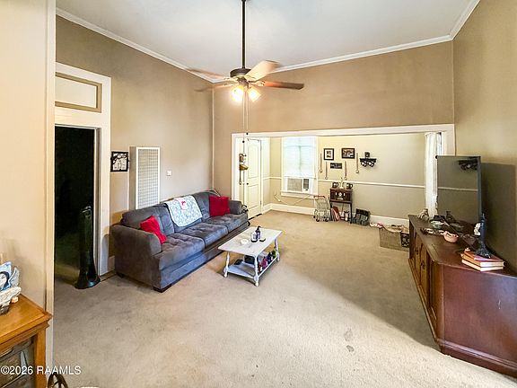 4th image of 212 S Sterling St