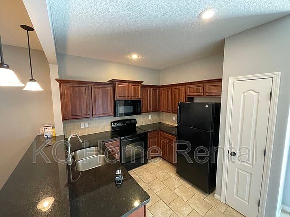 4th image of 1628 N 127th St