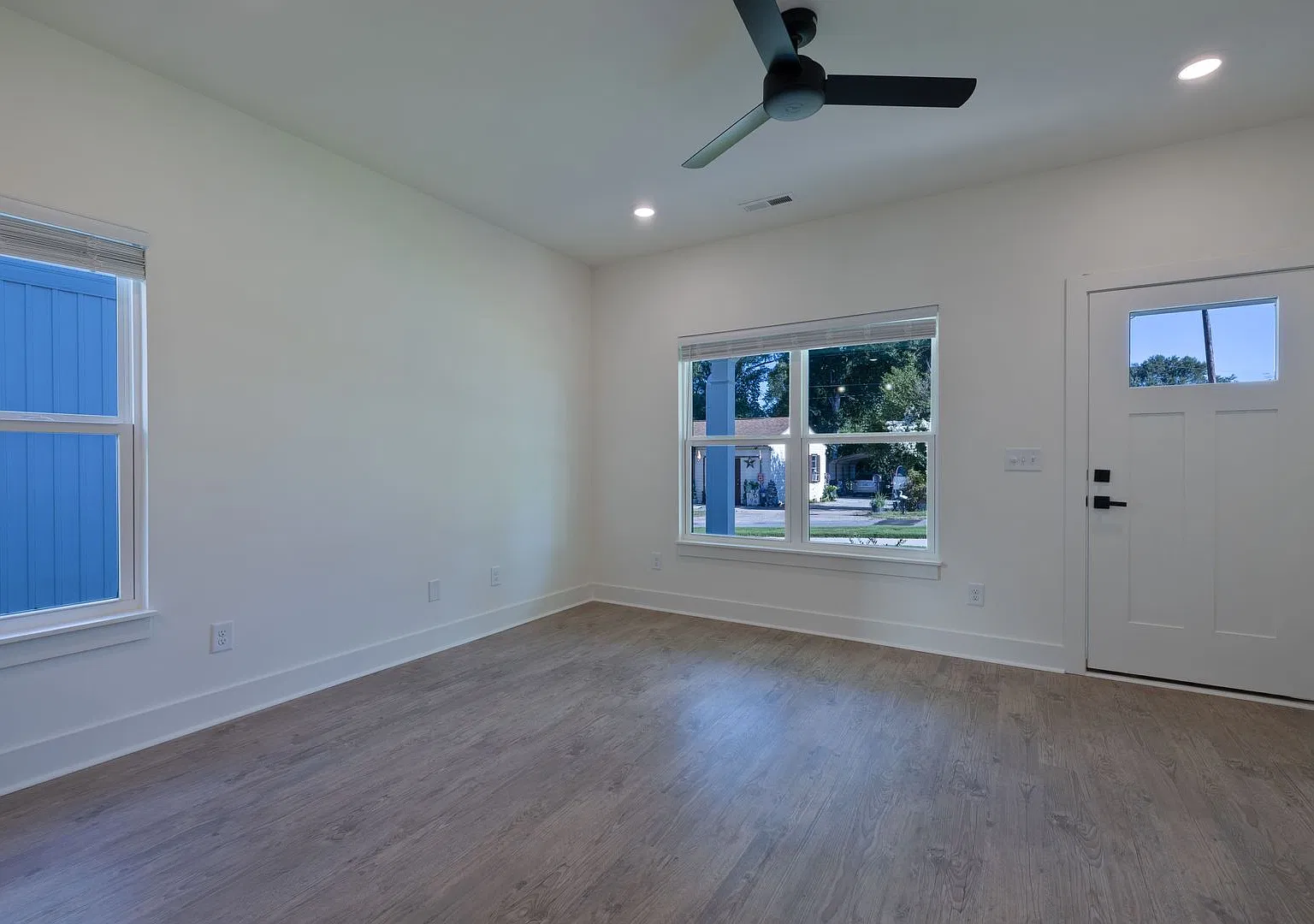 Brand New 2 Bed/2.5 Bath Townhomes at Green Leaf — Photo 3
