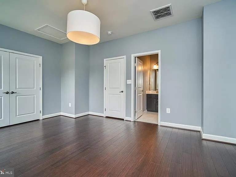 8126 S Channel Dr — Photo 12