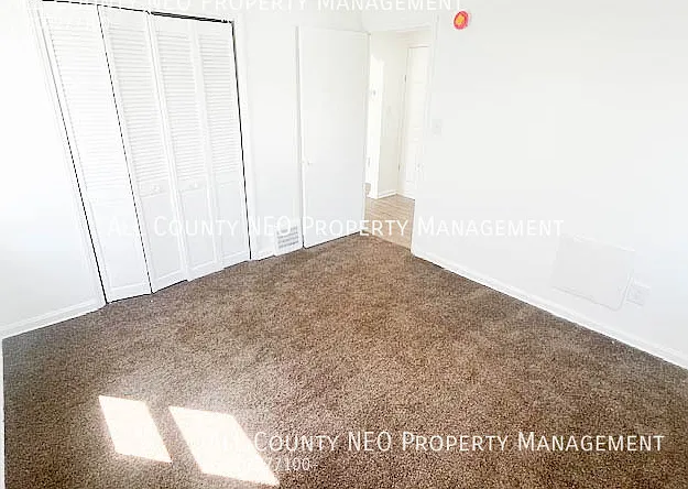 20921 Westport Ave — Photo 9