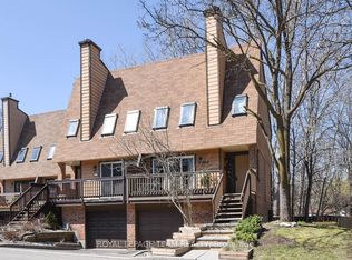 1411 Forge St E, Ottawa, ON K1T 2V1