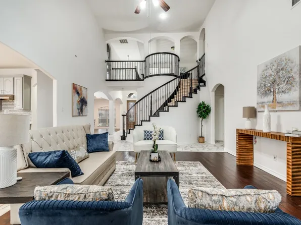 4719 Barn Owl Trl, Grand Prairie, TX 75052