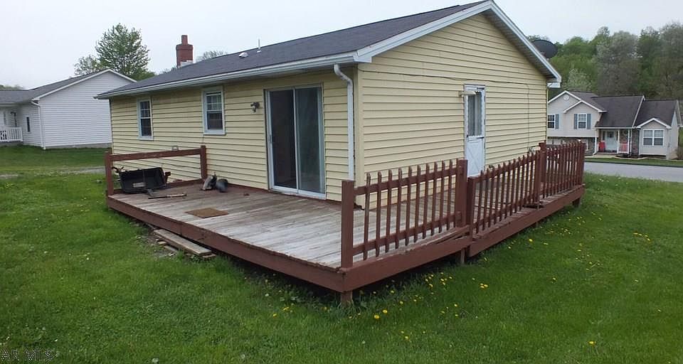 2nd image of 170 Laurel Dr