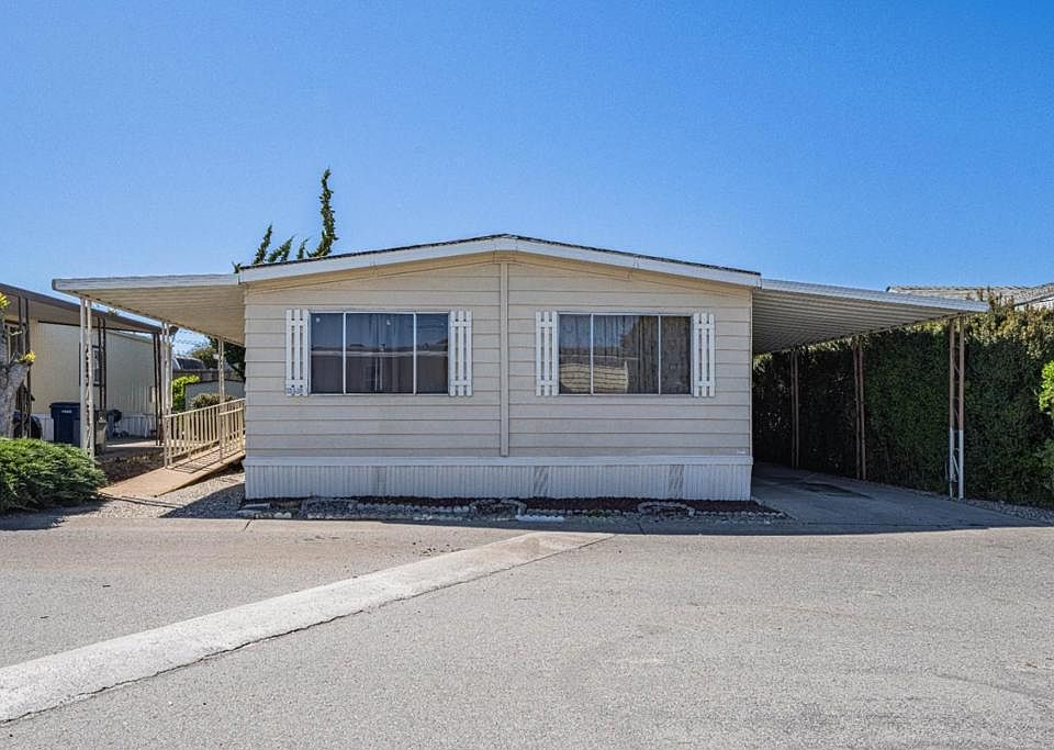 1st image of 13538 Agua Dulce