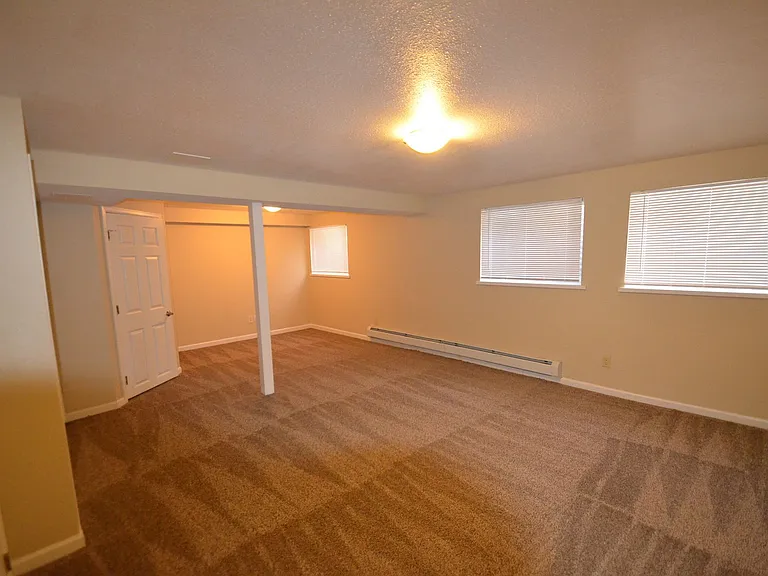 670 Winona Ct #21 — Photo 7