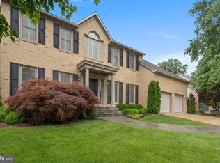 8312 Rampart Ct, Alexandria, VA 22308