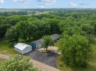 18945 Agent Dr, Sauk Centre, MN 56378