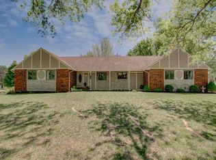 3219 Royer West Dr, Newton, KS 67114