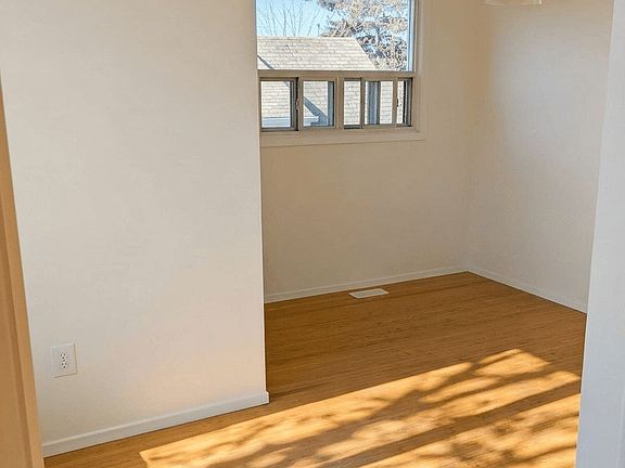 5th image of 96 E 21st St W #2