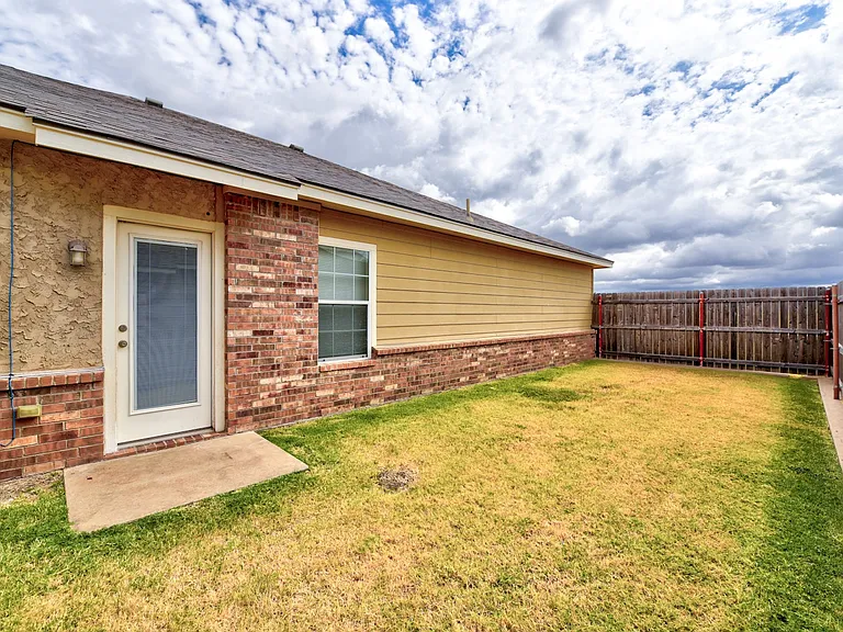 Geronimo Wind Apartments LLC — Photo 15