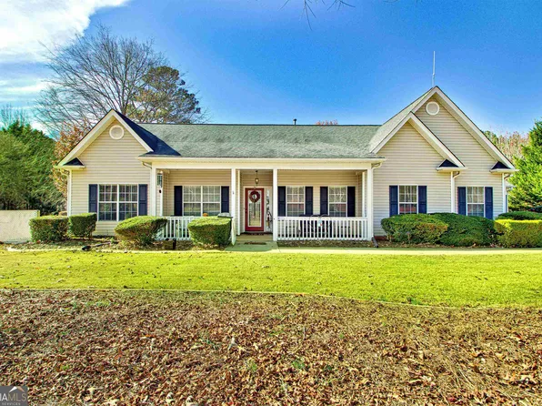 10 Cold Harbor Ct, Sharpsburg, GA 30277