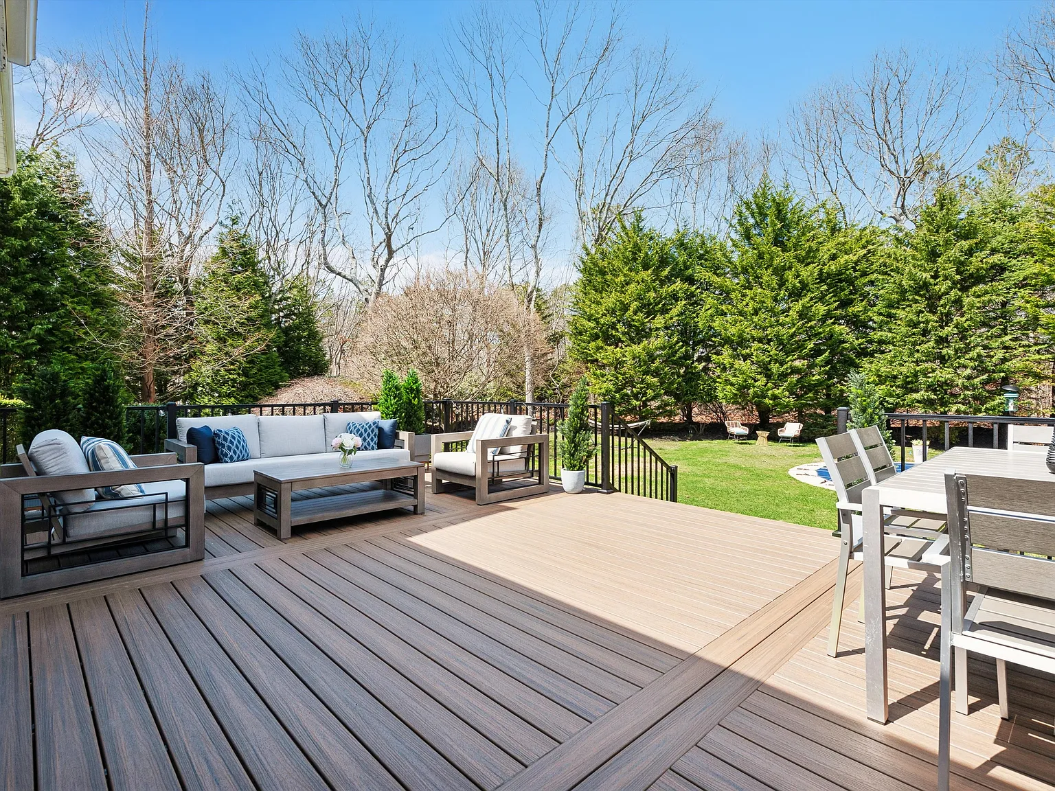 Spacious Westhampton Home with Pool near Tennis — Photo 4