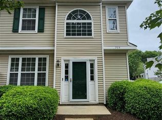 703 Windbrook Cir, Newport News, VA 23602