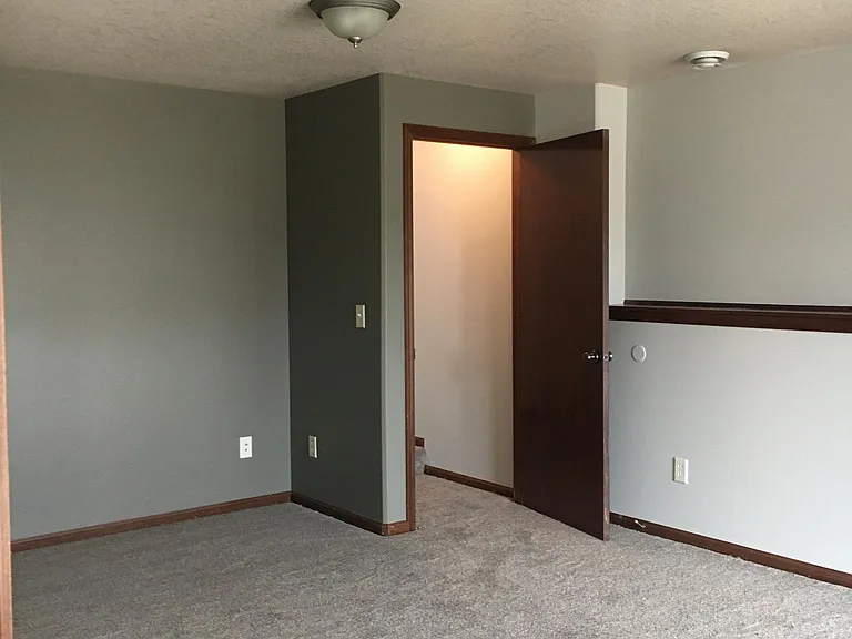 524 S Whitewood Ave — Photo 14
