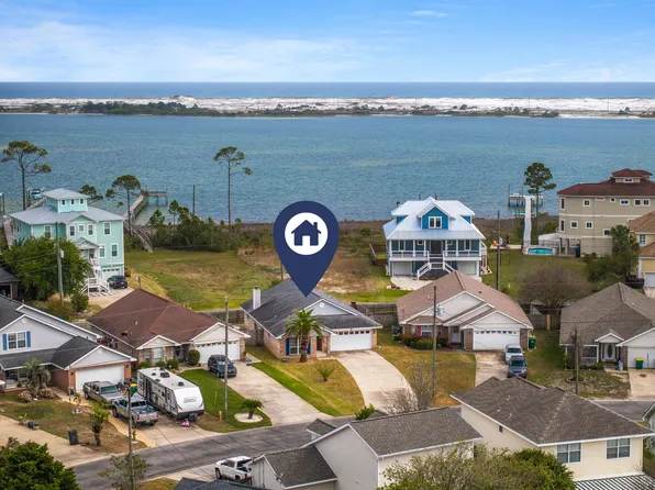 422 Pristine Water Ln, Mary Esther, FL 32569