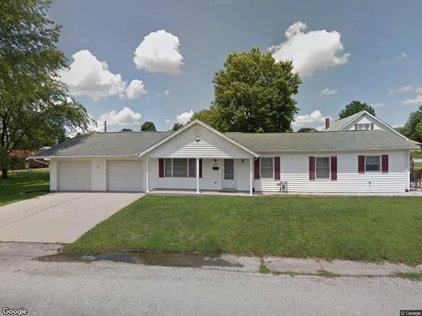 405 Veterans Dr, Waterloo, IL 62298