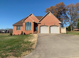 210 Choctaw Dr, Cadiz, KY 42211