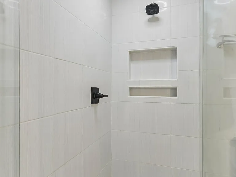3926 Vailwood Dr — Photo 32
