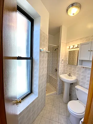 Rented by Oxford Property Group | media 9