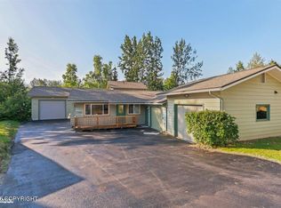 17305 Palos Verdes Dr, Eagle River, AK 99577