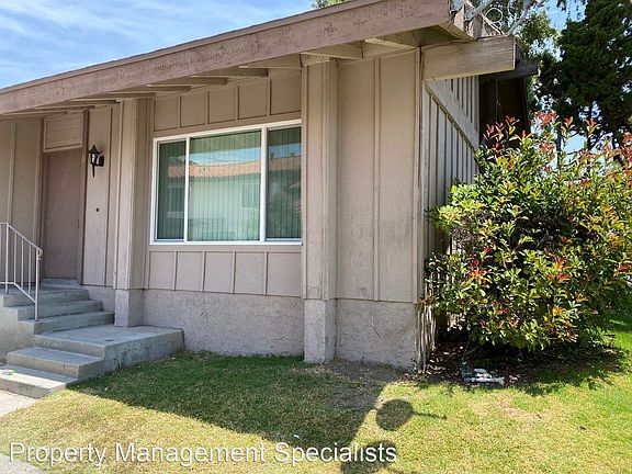 2nd image of 2631 Phipps Ave #D
