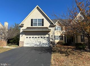 577 Fawnview Cir, Blue Bell, PA 19422