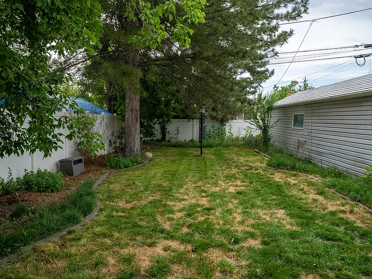 E Westminster Ave — Photo 2