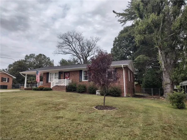 309 Bedford Dr, Eden, NC 27288