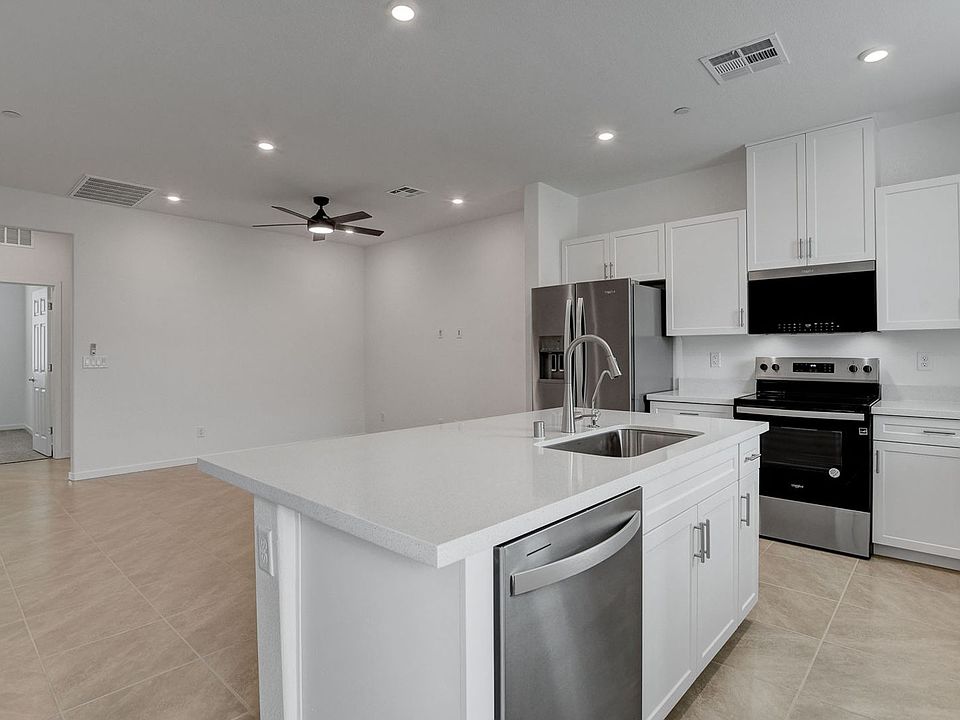 1st image of 6154 Garden Oasis St