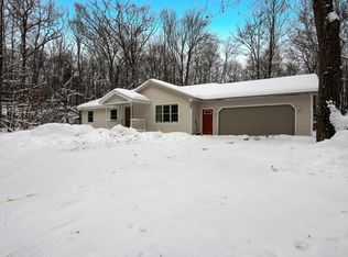 860 Reads Run, Traverse City, MI 49685