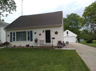 1653 Delaware St, Oshkosh, WI 54902
