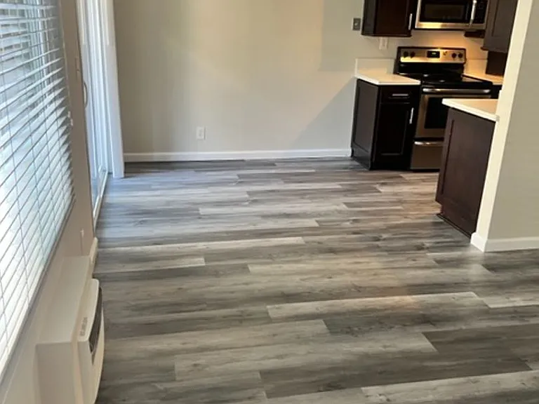 4560 North Ave — Photo 14