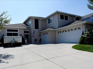 9446 Long River Dr, Reno, NV 89506