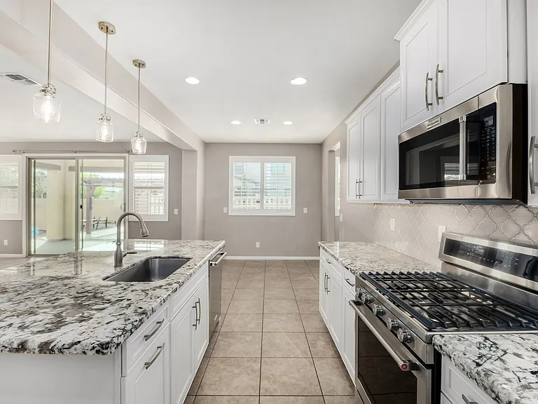 1527 W Windhaven Ave — Photo 12