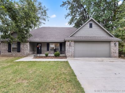 705 E 6th St, Claremore, OK, 74017