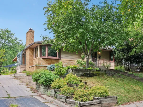 612 Russell Ave S, Minneapolis, MN 55405