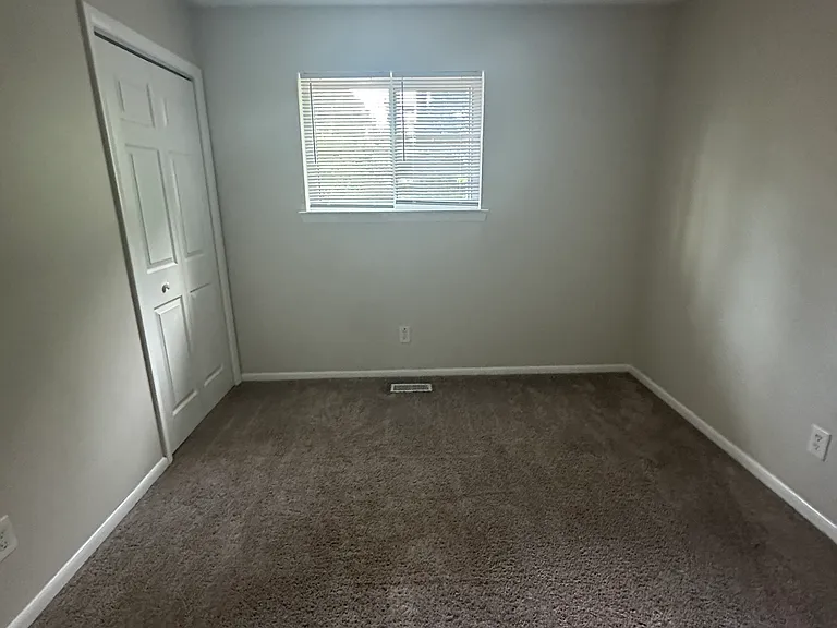 331 Sunflower Ct — Photo 23