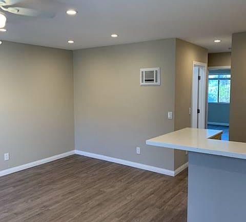 2nd image of 3633 Marlborough Ave APT G