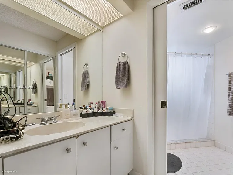 2622 SE 19th Ct #207-B — Photo 14