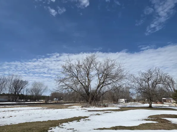 W6895 Main St #1, Van Dyne, WI 54979