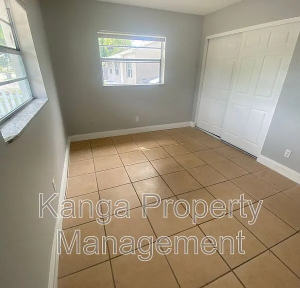 4329 Cocoanut Rd — Photo 12