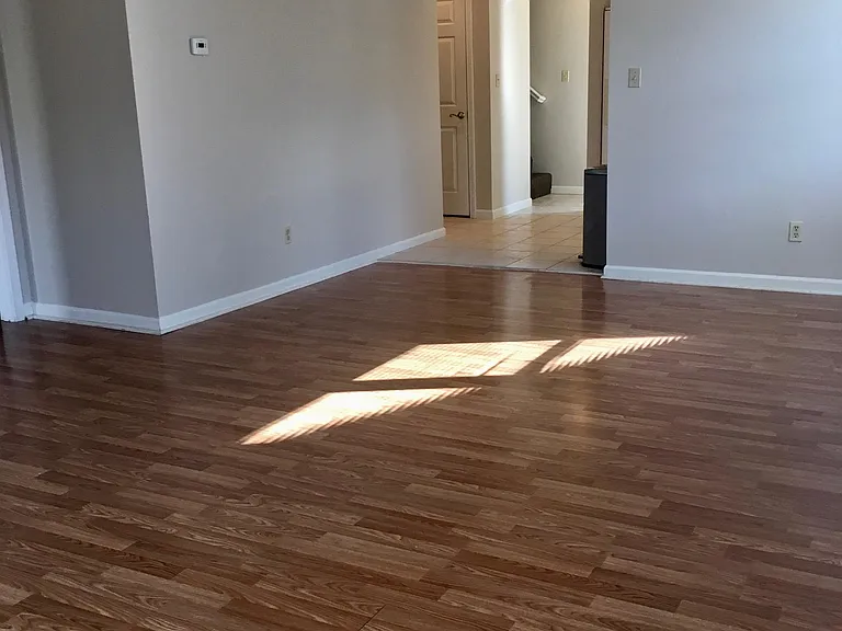 8066 Alexandra Ln — Photo 4