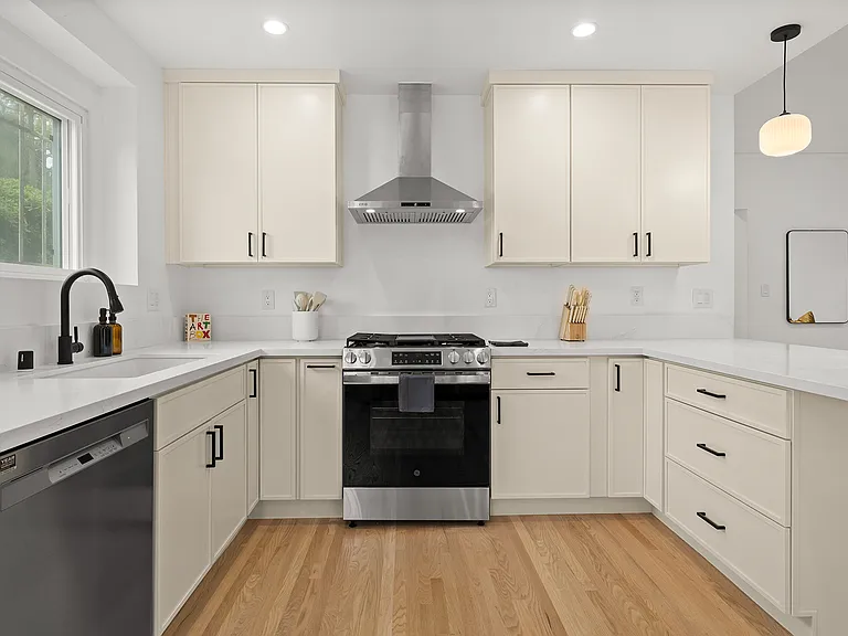 3423 W 84th Pl — Photo 12