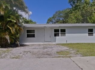 2206 Avenue N, Fort Pierce, FL 34950