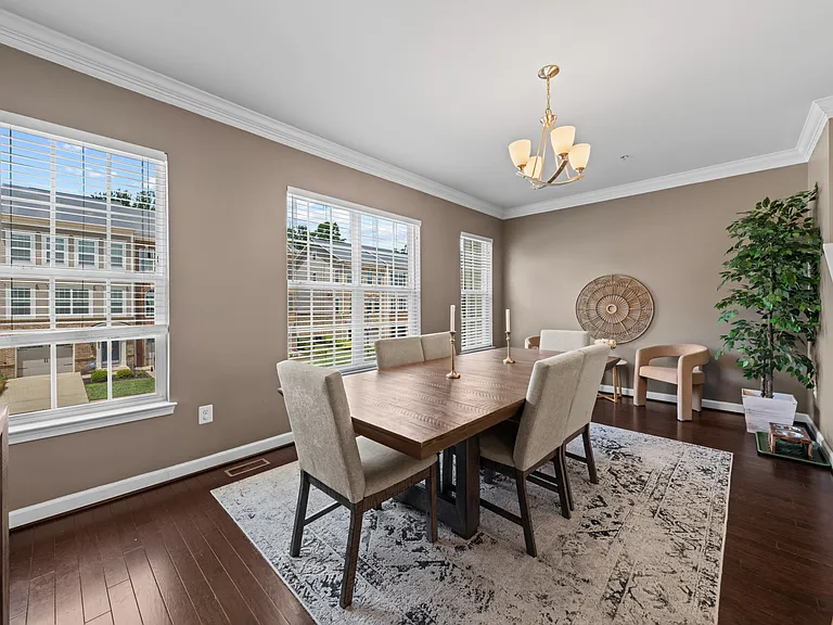 4718 Forest Pines Dr — Photo 12
