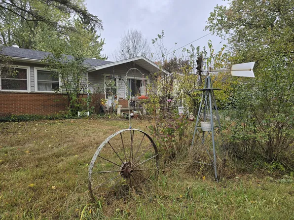 166 W Lowry St, Brooklyn, MI 49230