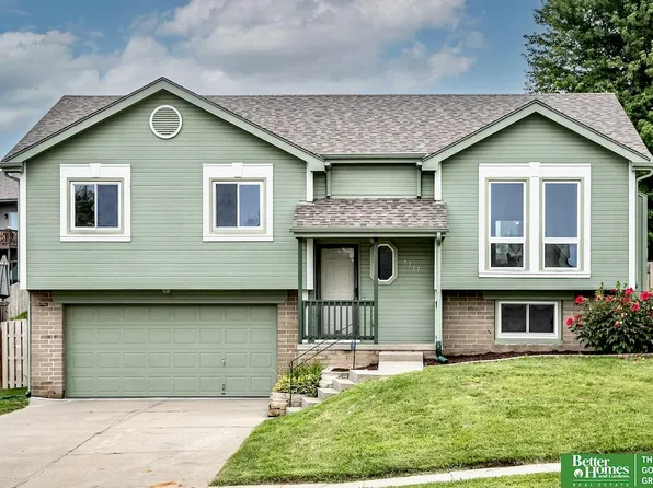 7717 N 83rd St, Omaha, NE 68122