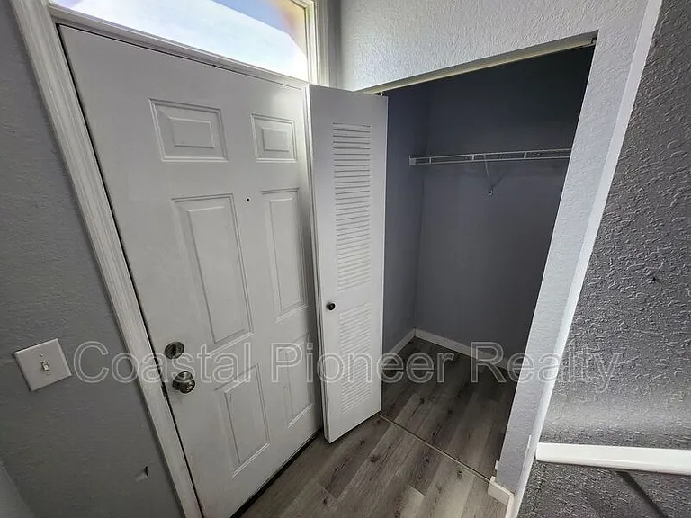 9232 Lake Chase Island Way — Photo 4